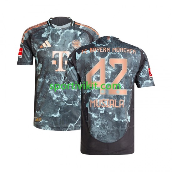 FC Bayern München Jamal Musiala 42 Uomo Maglia Seconda 2024-2025 Manica Corta