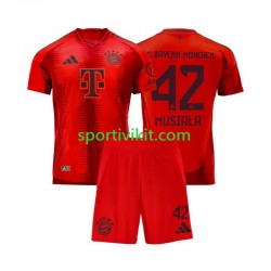 Completo da calcio Bambini FC Bayern München Jamal Musiala 42 Rosso Maglia Prima 2024-2025 Manica Corta