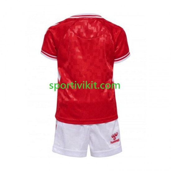 Completo da calcio Bambini Danimarca Maglia Prima Euro 2024 Manica Corta