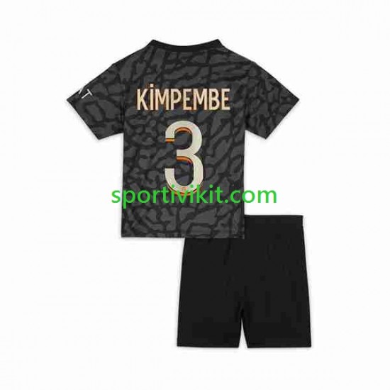 Completo da calcio Bambini Paris Saint-Germain Kimpembe 3 Maglia Terza 2023-2024 Manica Corta Completo da calcio Bambini Paris Saint-Germain Kimpembe 3 Maglia Terza 2023-2024 Manica Corta