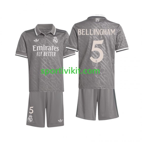 Completo da calcio Bambini Real Madrid Bellingham 5 Maglia Terza 2024-2025 Manica Corta Completo da calcio Bambini Real Madrid Bellingham 5 Maglia Terza 2024-2025 Manica Corta