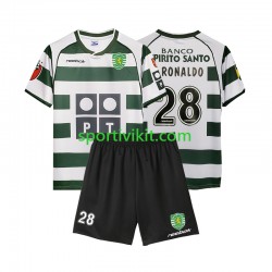 Completo da calcio Bambini Sporting CP Cristiano Ronaldo 28 Retro 2001 2003 Maglia Prima Manica Corta