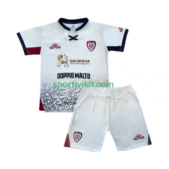 Completo da calcio Bambini Cagliari Maglia Seconda 2025-2026 Manica Corta Completo da calcio Bambini Cagliari Maglia Seconda 2025-2026 Manica Corta