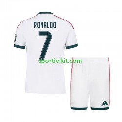 Completo da calcio Bambini Real Madrid Cristiano Ronaldo 7 Maglia Prima 2026-2027 Manica Corta